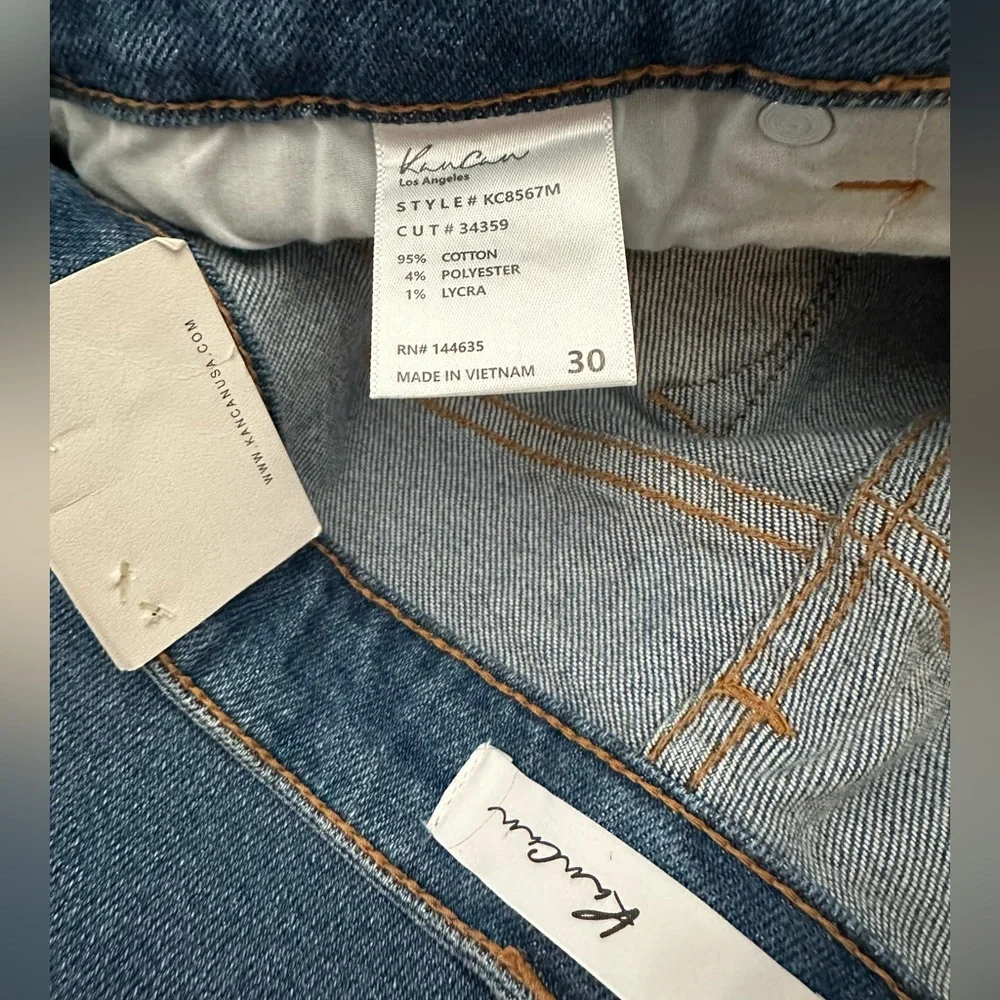 KanCan High Waisted Denim Jeans in Medium Stone Wash Size 30 Women’s